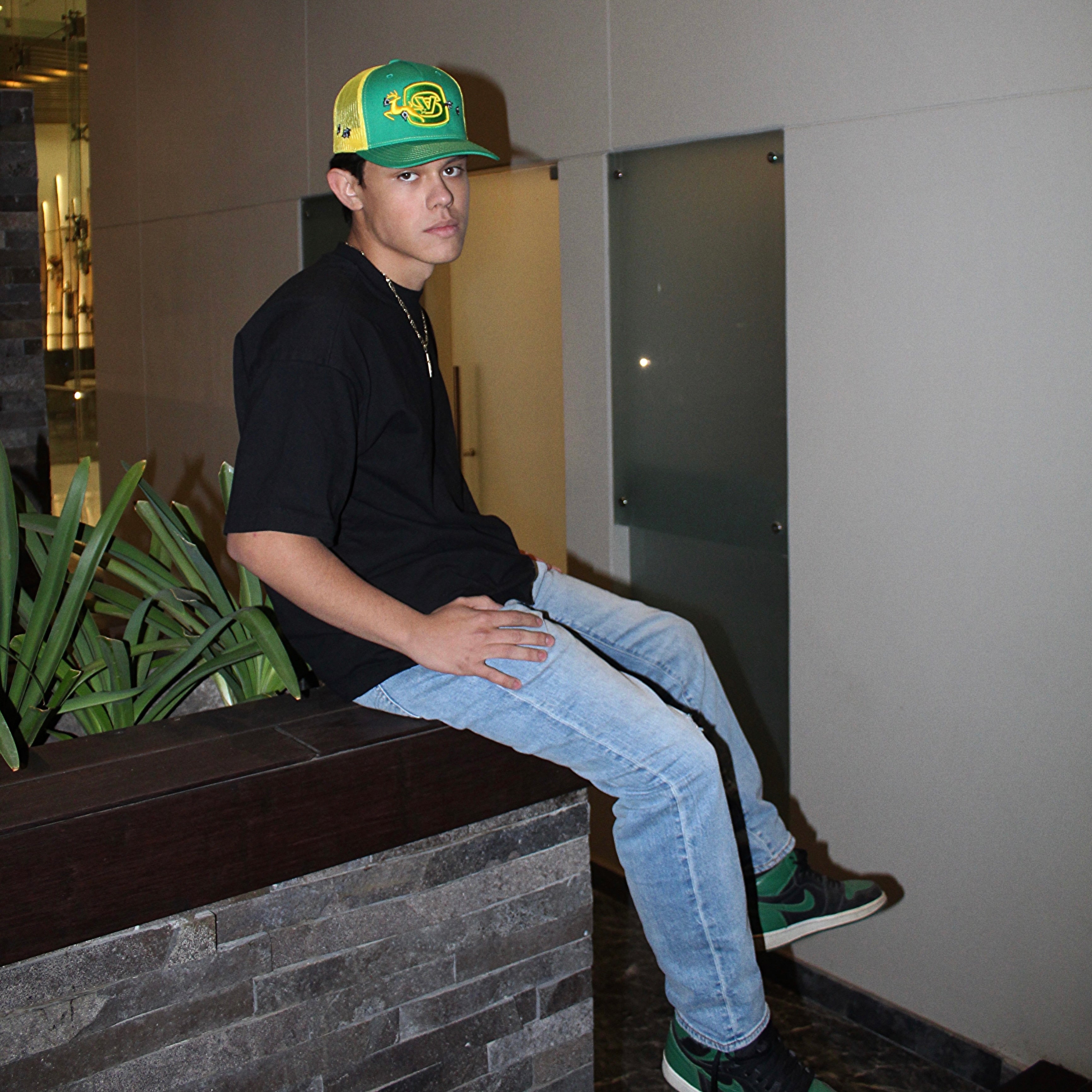 DEER SHOOTER TRCKR HAT